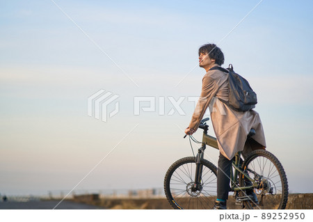 アウトドア 若い 男性 アウトドア 若い 男性 89252950