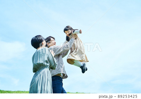 ファミリー　屋外 89253425