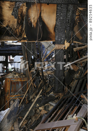 火災現場 火事 焼け跡 出火 出火現場 火災現場 火事 焼け跡 出火 出火現場 89254635