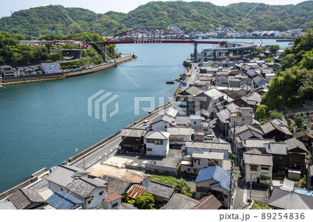 音戸の町と音戸大橋 89254836