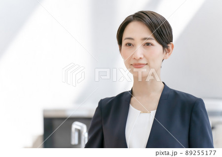 不動産 住宅 ビジネス 女性 不動産 住宅 ビジネス 女性 89255177