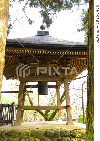 あきる野市　大悲願寺の桜 89256486