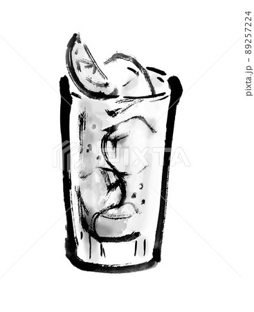 グラスのハイボールの手描き和風イラスト モノクロのイラスト素材