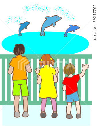 合理的配慮・環境　環境調整により全員がイルカのショーを見ることができたイラスト 89257765