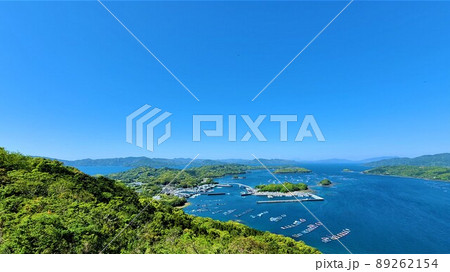 針尾公園からの風景　養殖いかだ群（日本の漁業：将来の姿がここに！）長島町鷹巣　出水郡　鹿児島県 89262154