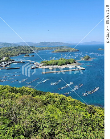 針尾公園からの風景　養殖いかだ群（食料の安全保障関連）長島町鷹巣　出水郡　鹿児島県 89262159