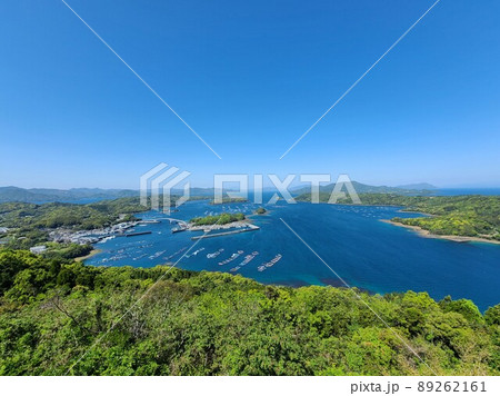 針尾公園からの風景 養殖いかだ群(日本の漁業:将来の姿がここに!)長島町鷹巣 出水郡 鹿児島県 針尾公園からの風景 養殖いかだ群(日本の漁業:将来の姿がここに!)長島町鷹巣 出水郡 鹿児島県 89262161