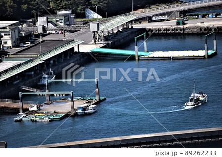針尾公園からの風景 養殖いかだ群(日本の漁業:将来の姿がここに!)長島町鷹巣 出水郡 鹿児島県 針尾公園からの風景 養殖いかだ群(日本の漁業:将来の姿がここに!)長島町鷹巣 出水郡 鹿児島県 89262233