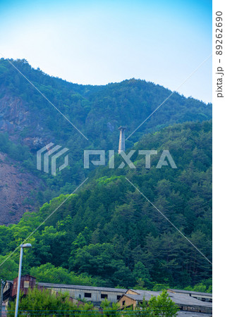 通洞発電所付近の眺め 煙突 初夏の風景 通洞発電所付近の眺め 煙突 初夏の風景 89262690