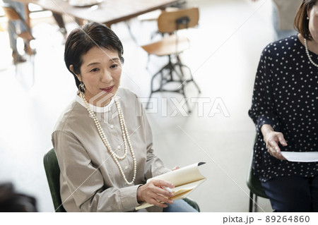 女性のセッションシーン 89264860