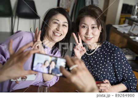 大人の女子会 大人の女子会 89264900