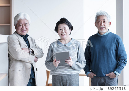 シニアのビジネスポートレート 89265518