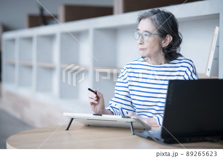 シニアクリエイター シニアクリエイター 89265623