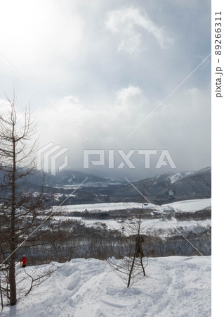 白馬乗鞍温泉スキー場から見たHAKUBAVALLEY 89266311