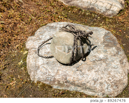 【宗教】寺の止め石　立入禁止 89267476