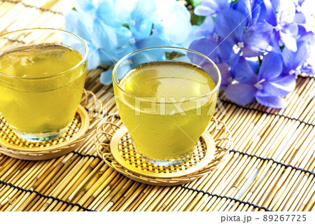 冷たい緑茶 冷たい緑茶 89267725
