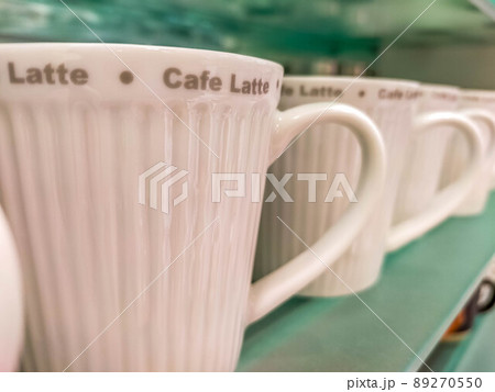 白いマグカップの写真素材