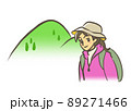 登山する女性 89271466