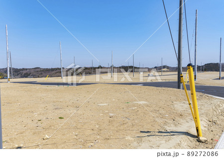 郊外の宅地造成地 89272086