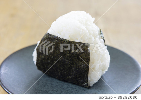 おにぎり 89282080