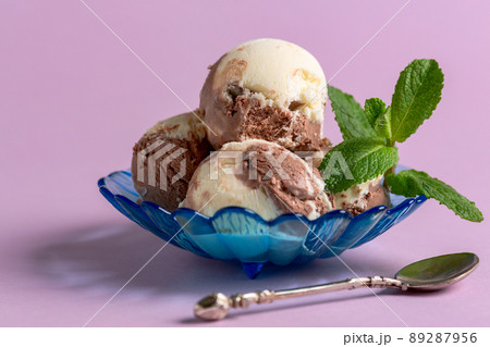 Chocolate and vanilla ice cream close up. Chocolate and vanilla ice cream close up. 89287956