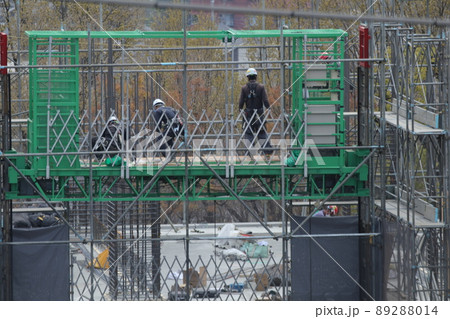 ビル工事用エレベーター 89288014