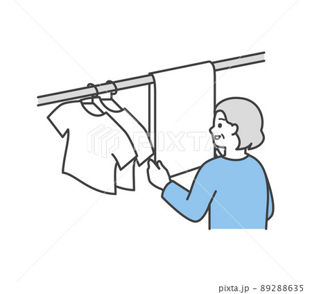 洗濯を干す高齢女性のイラスト素材のイラスト素材 2635