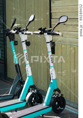 <ループ/電動キックボード> <ループ/電動キックボード> 89289432