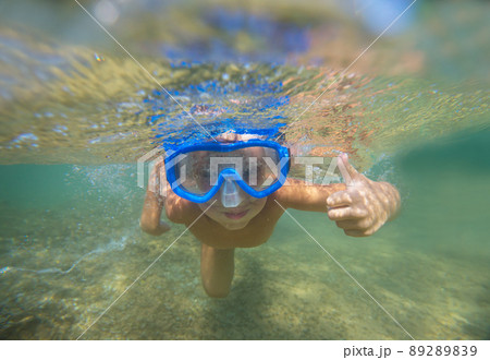 Snorkeling boy Snorkeling boy 89289839