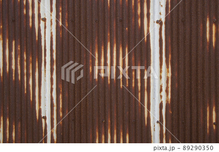 背景素材　錆びた波トタン 89290350