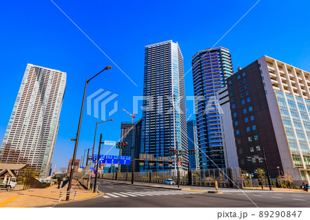 東京 中央区晴海の都市風景 晴海埠頭のタワーマンション 東京 中央区晴海の都市風景 晴海埠頭のタワーマンション 89290847