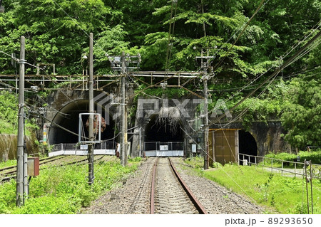 旧信越線廃線跡の碓氷峠横川寄りのアプトの道の熊ノ平駅 89293650