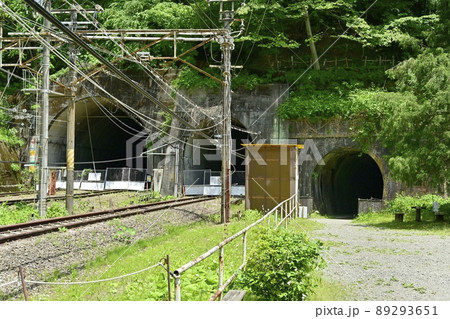旧信越線廃線跡の碓氷峠横川寄りのアプトの道の熊ノ平駅 89293651