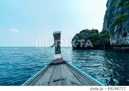 Boat trips on the seas and islands,Travel on a long-tail boat 89296727
