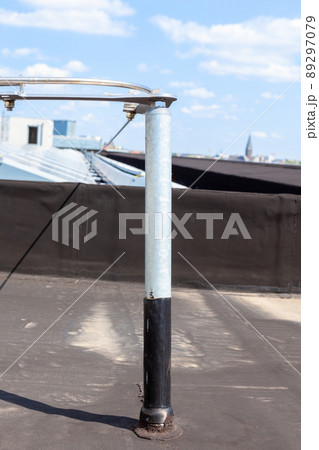 safety cable on the roof safety cable on the roof 89297079