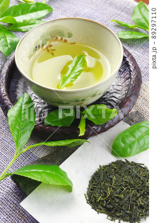 新茶と生茶葉 89297110