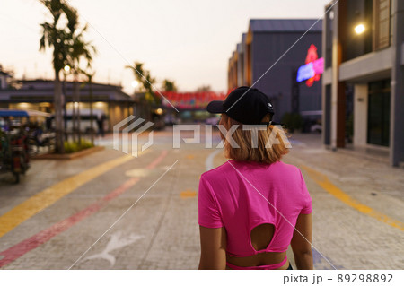 Travel in the local market in the evening 89298892