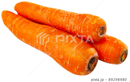 Carrots isolated over white background 89298980