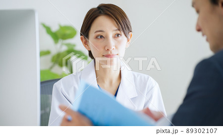 医者・医療・ビジネス・MR・営業 89302107