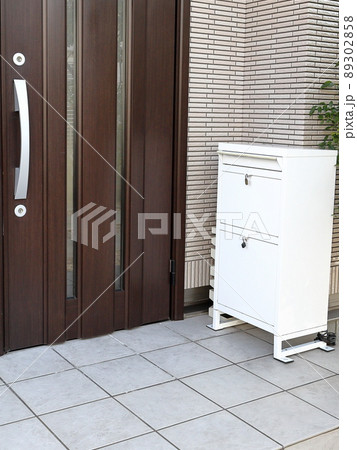 宅配BOXのある玄関 宅配BOXのある玄関 89302858