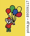 風船を持っているピエロ 89309117