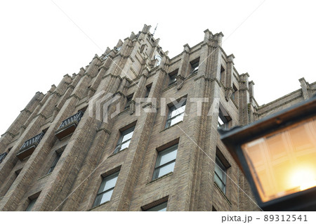 今は使用されていない歴史的建物の日比谷公会堂 今は使用されていない歴史的建物の日比谷公会堂 89312541