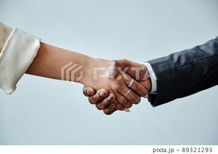 Black Business People Handshake Closeup Black Business People Handshake Closeup 89321293