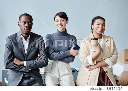 Diverse Business Team Candid 89321304