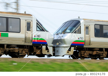 併結運転を行う783系特急形電車（JR九州）の写真素材 [89324170] - PIXTA