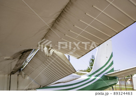 コウノトリ但馬空港　エアロコマンダー 680FL　兵庫県豊岡市 89324463