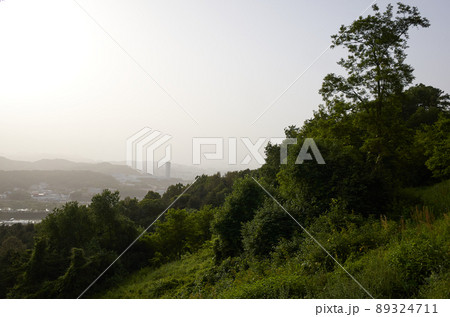 山 風景 城壁 89324711