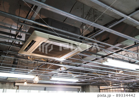 建設現場　不動産　建築　建設 89334442