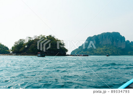 rocky mountain island in the sea 89334793