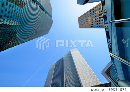 汐留巨大複合都市 シオサイトの超高層ビル群の風景 89334875